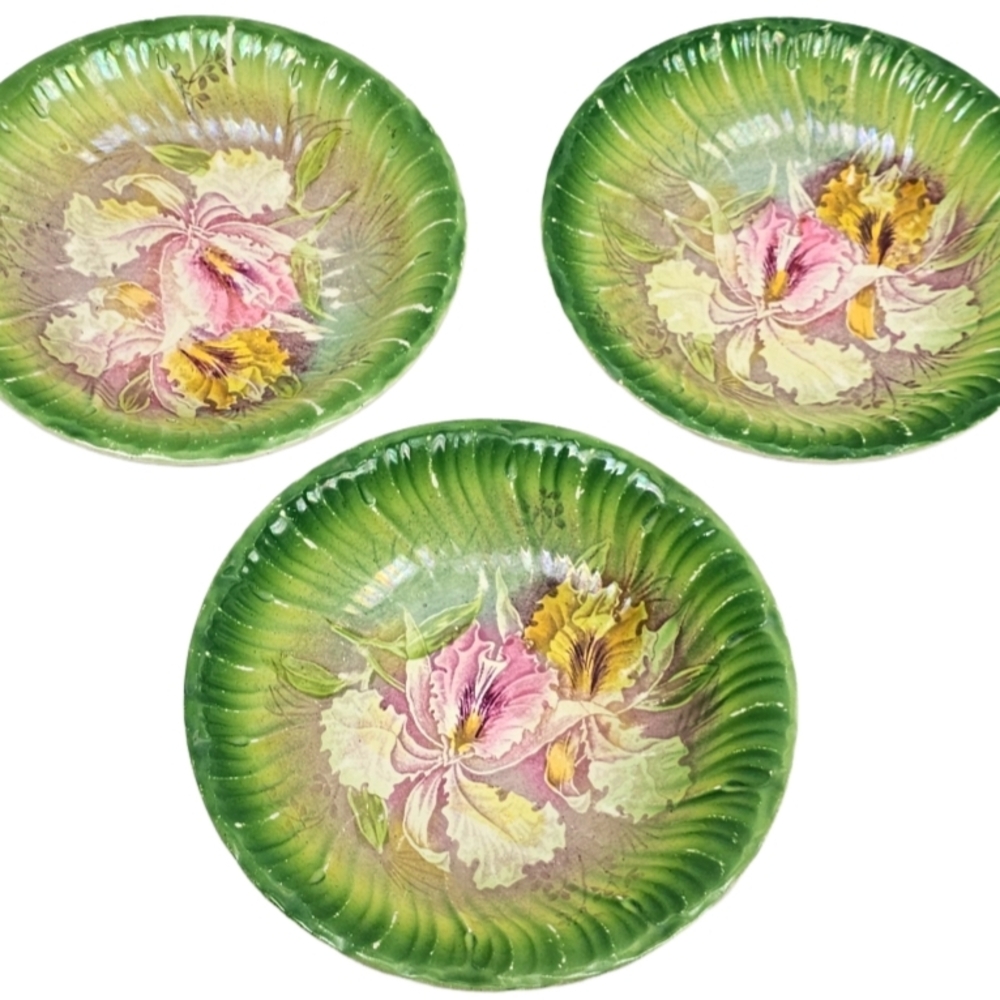 Set Of 3 Antique Bonn Porcelain Dessert Or Berry Bowls Iridescent Finish Germany